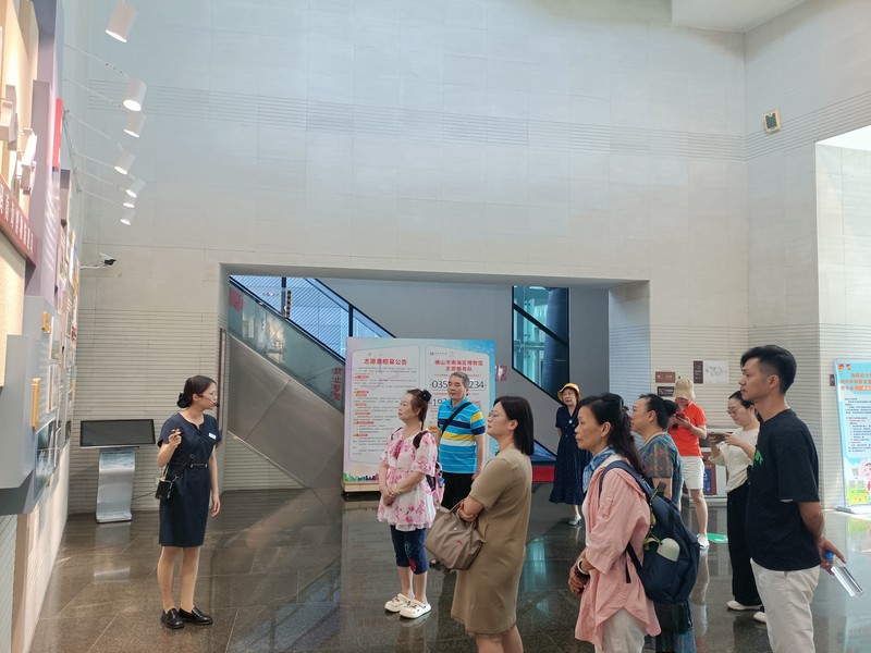 佛山市侨商投资企业协会等调研参观南海区博物馆