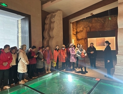 中国人寿广州番禺分公司等团体参观南海区博物馆