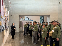 广东省第二荣军优抚医院等团体参观南海区博物馆