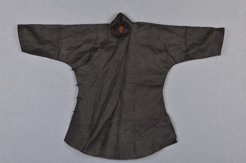 中华民国祥云纹香云纱短袖斜襟女上衣