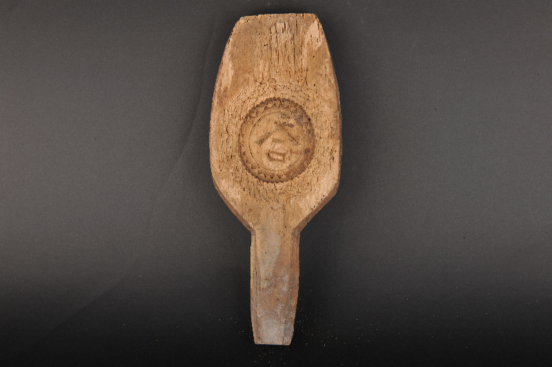 现代“合”字纹柄式糕饼印模