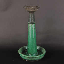 民国绿釉陶烛台