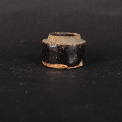 民国“翁绍堂解毒膏”款酱釉陶盒