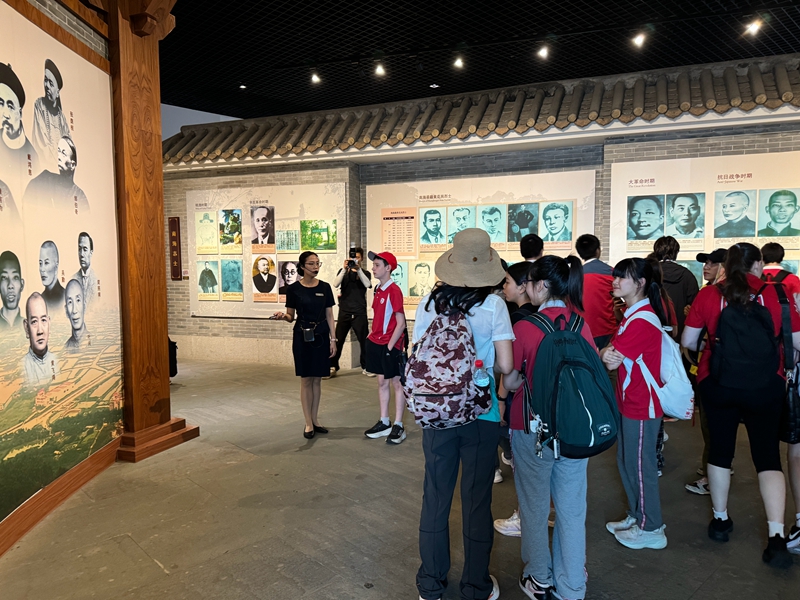 佛山市加优外籍人员子女学校等团体参观南海区博物馆